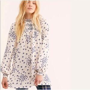 Free People Flowers In Her Hair Floral Tunic Top Small White Blue Boho Cottage